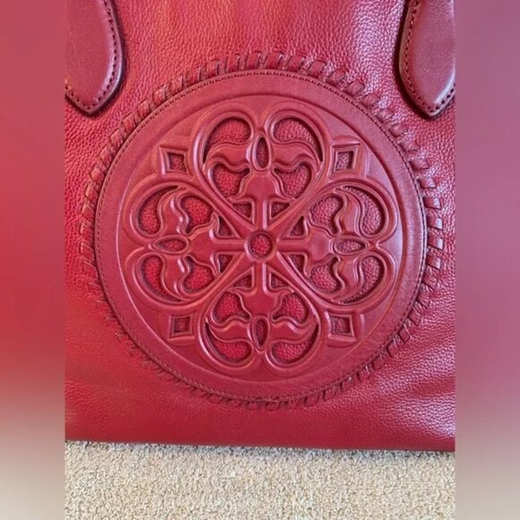 BRIGHTON FERRARA COLLECTION GABRIELLA RED MEDALLION TOTE PURSE - Picture 3 of 14
